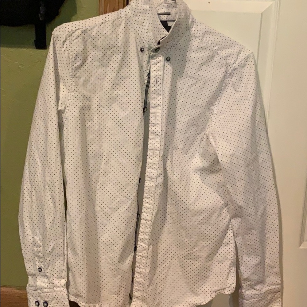 Ricky Singh long sleeve men’s medium.